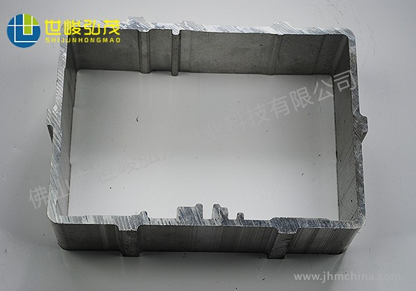 3000T機(jī)大方管工業(yè)鋁合金型材-1